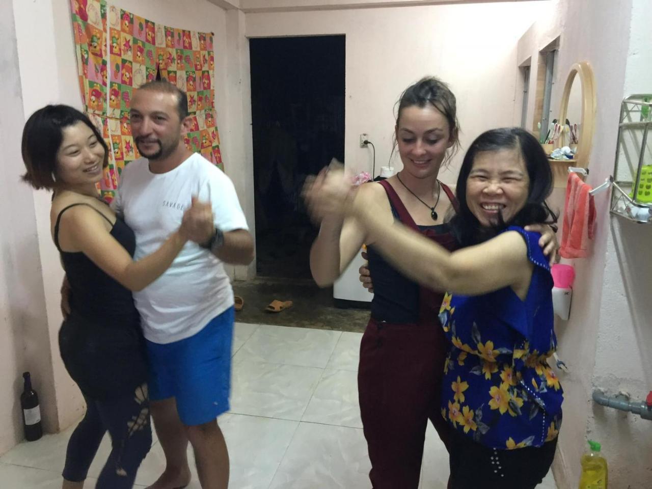 Homestay Happy